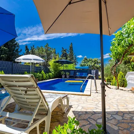 Feriehus Flora Zadar