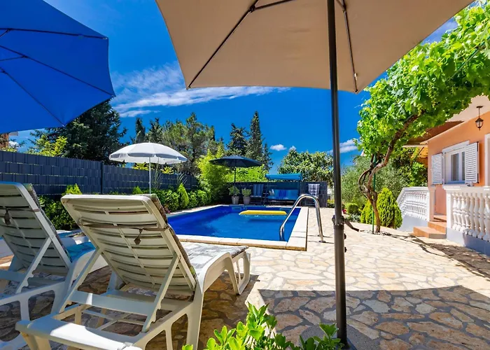 Holiday home Holiday Flora Zadar