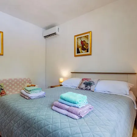 Hébergement de vacances Flora