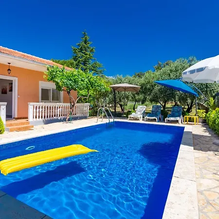 Flora Hébergement de vacances