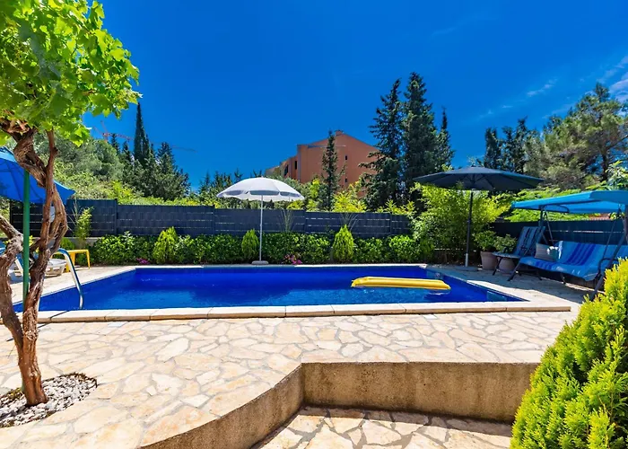 Prázdninový dům Flora *