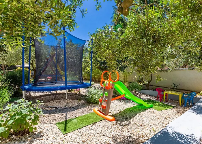 Flora Prázdninový dům