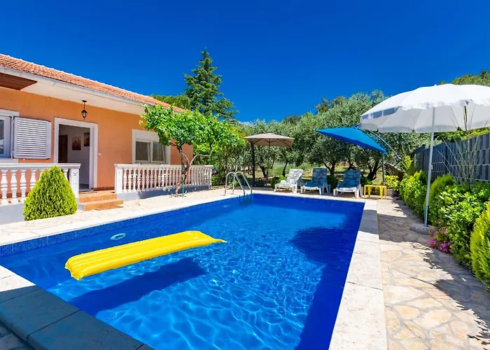 Flora Prázdninový dům