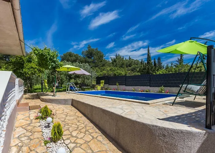 Prázdninový dům Flora *